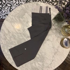 Lululemon cropped yoga pants